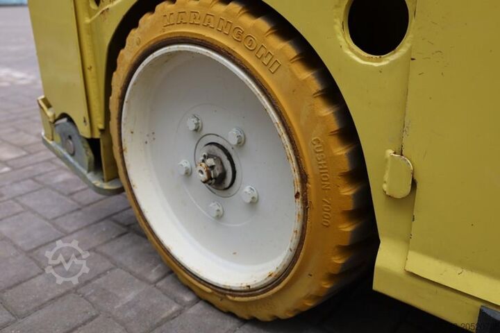 Scissor lift PB LIFT S195-12ES Electric, 19.6m Working Height, 700