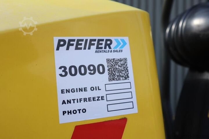 Tandem roller Wacker Neuson RD28-120 Diesel, Front And Rear Vibrating Smooth D