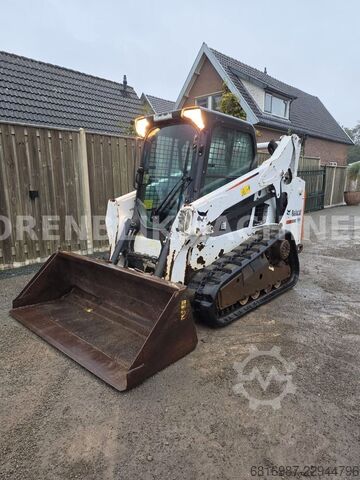 Mini excavator BOBCAT T590