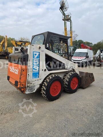 Mini excavator BOBCAT 753