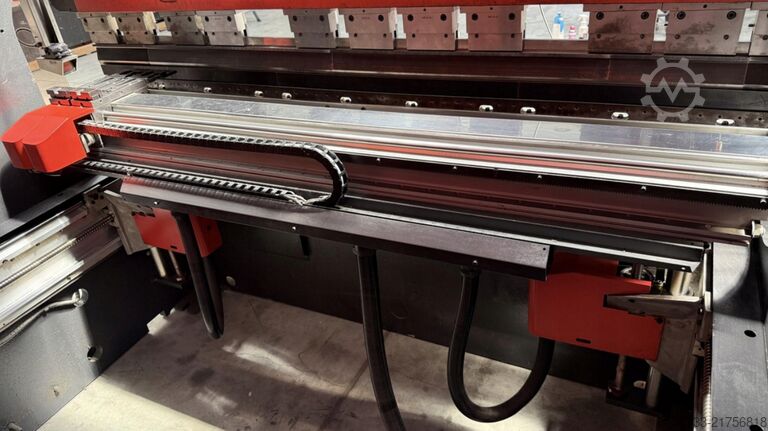 гідр. Натисніть на гальмо AMADA HFE80-25 L  2500 x 80 to