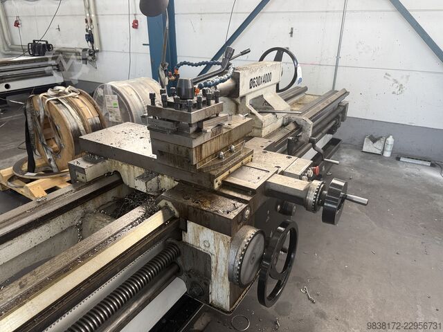 Univerzalni tokarski stroj DMTG DALIAN CW 6163 E