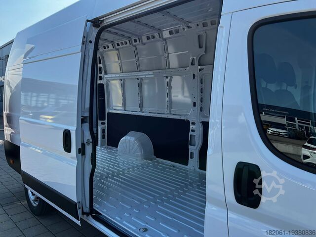 Furgoneta de caja alta FIAT Ducato Maxi 35 L4 H3 Kawa 140, RFK,260°Tr