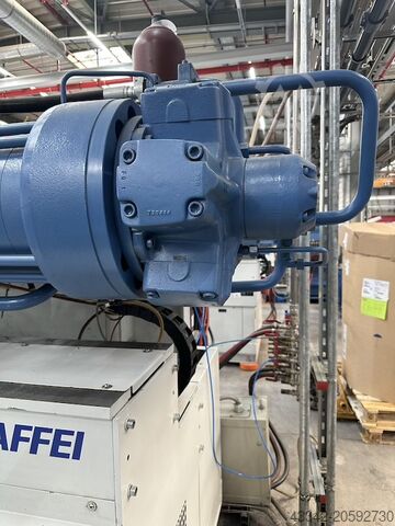 Máquina de moldeo por inyección KraussMaffei KM300-2000CX