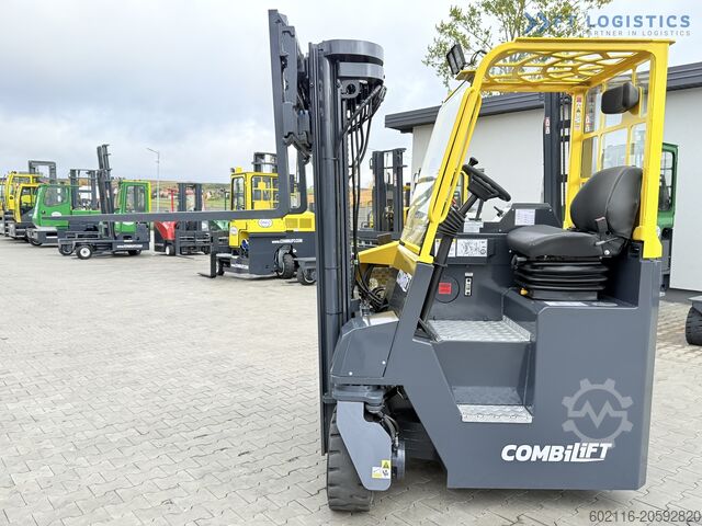 Stivuitor cu patru direcții Combilift CB4000 TRIPLEX 5200 FREE-LIFT POSITIONER