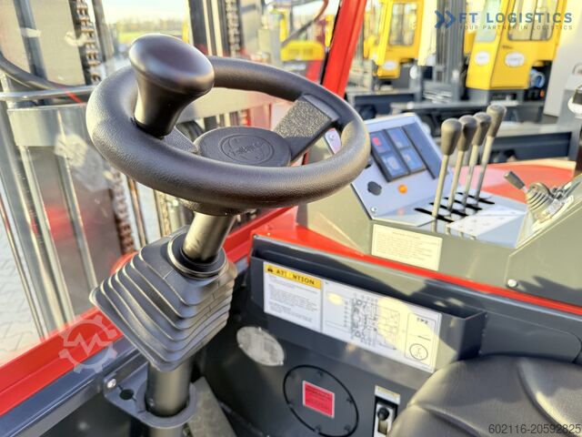 Stivuitor cu patru direcții Combilift C3000CB GAS TRIPLEX 4900 FREE-LIFT