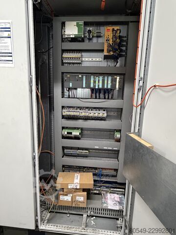 Automatska presa za štancanje - servo presa Mossini PDM/2B/E 200