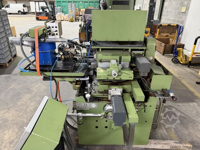 Máquina de retificação cilíndrica sem centro Ghiringhelli M100