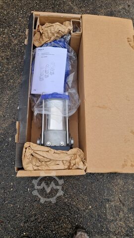 Sistema di aumento della pressione Speck-Kreiselpumpe IN-VB 10-70-11F-3A5-030