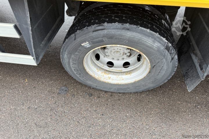 Camión caja Renault Midlum 280.1 4x2 Koffer / HB / Swiss-Vehicle