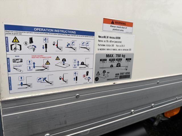 बॉक्स वैन PEUGEOT Leichtbaukoffer mit Ladebw. HDI140 L4 3.5T Heavy