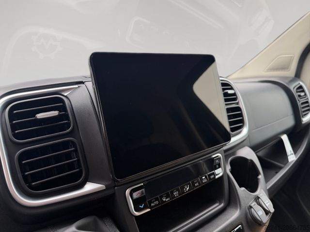 Skåpbil PEUGEOT Boxer Kastenwagen 333 L2H2 BlueHDi 140