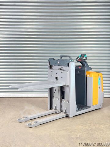 Horizontal-Kommissionierer Jungheinrich ECE 310HP - Service Neu nur 3447 Std. Batterie 82%