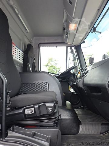 Camión plataforma con toldo IVECO ML 160 E 32 P Pritsche 7,2m/LBW/Edscha/AHK/Klima
