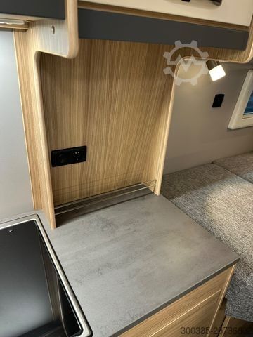 ক্যাম্পারভ্যান PÖSSL Summit 640 - Mj. 2026 - CSL Munich Edition