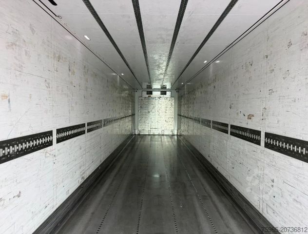 রেফার সেমিট্রেলার SCHMITZ CARGOBULL SCB*S3B CARRIER VECTOR 1550 WITH 6286 ENGINE HOU