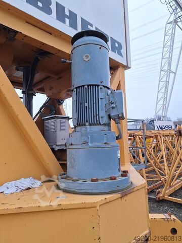 상부 회전 타워 크레인 Liebherr 180 EC-H 10 Litronic