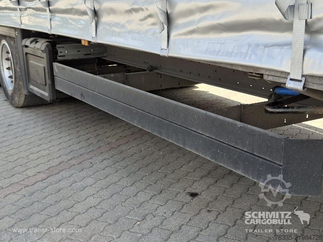 Öppen semitrailer med kapell Schmitz Cargobull Curtainsider Mega