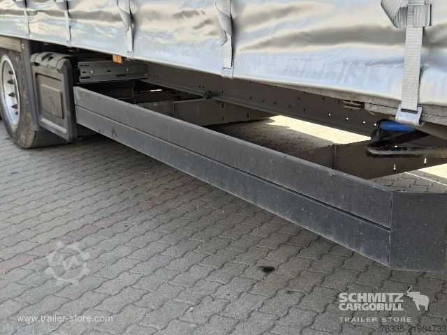 Öppen semitrailer med kapell Schmitz Cargobull Curtainsider Mega