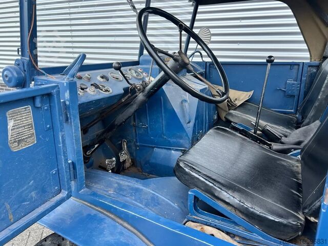 Pickup Mercedes-Benz Unimog Bosbouw lieren voor en achter