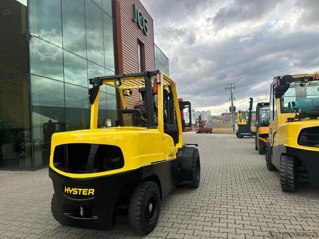 Xe nâng 4 bánh Hyster H 5.0 FT / Container version / New price