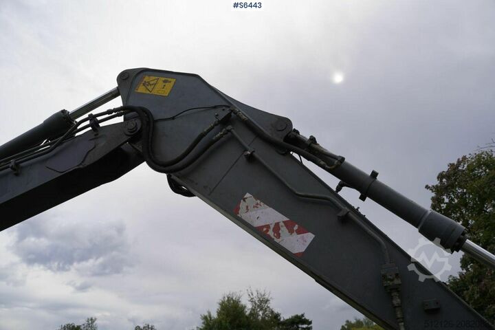Chain excavator Volvo EC140