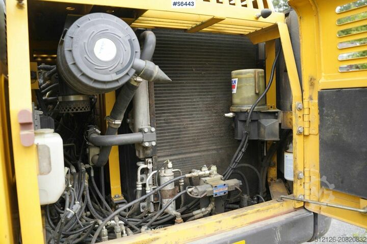 Chain excavator Volvo EC140