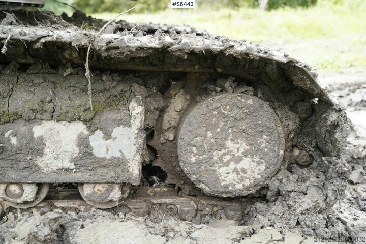 Chain excavator Volvo EC140