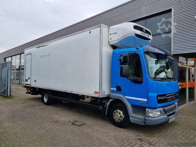 การขนส่งแช่เย็น/แช่แข็ง DAF LF 45.220 Kuhlkoffer Thermoking T1000R LBW ST38...