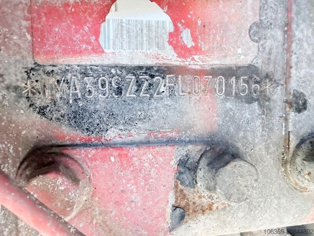 Vacuum tank truck MAN TGS 41.400 8X4 BB Naaktgeboren VP-8000 14.000 L