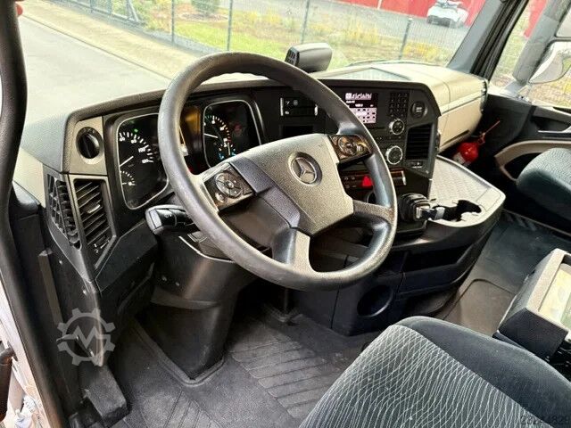 מרצדס-בנץ אקטרוס 1845 StreamSpace / יורו 6 Mercedes-Benz Actros 1845 StreamSpace / Euro 6