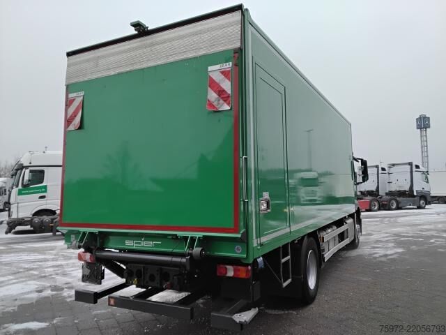 Xe tải thùng kín  Actros 1824 L