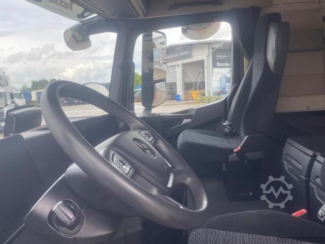 Vakio vetoauto  Actros 1845 LS nRL Low Liner