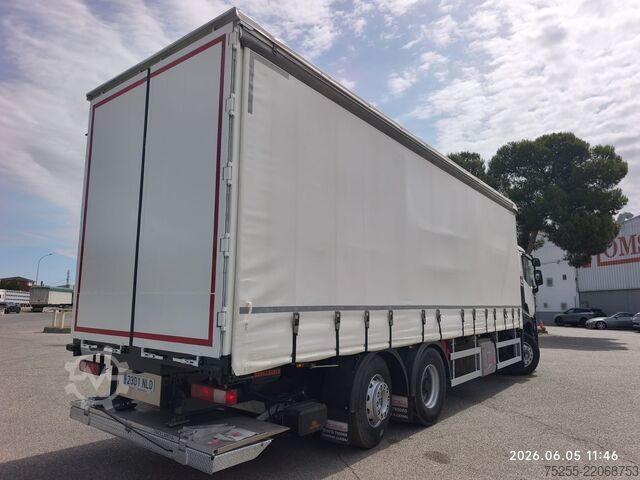 Trak rata dengan terpal RENAULT 26.380 C 6X2 EURO 6