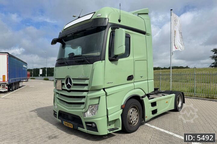 Standard-SZM Mercedes-Benz Actros 1842 StreamSpace, Euro 6, / 2 Tanks / Fr...