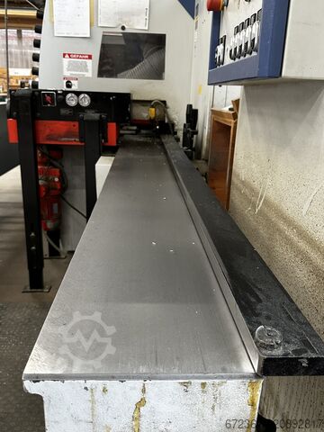 Maşină de profilat WEINIG Powermat 500