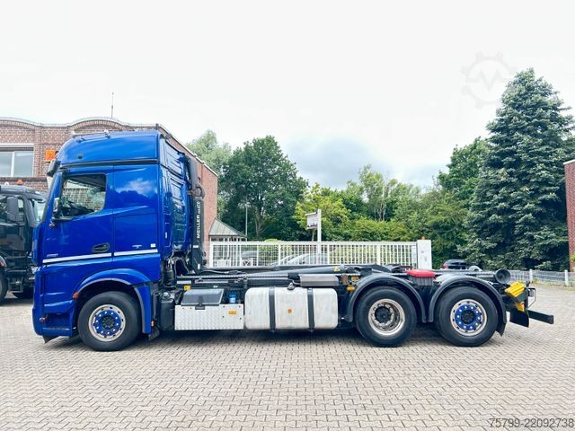 卷臂钩自卸卡车 MERCEDES-BENZ 2551 Actros MEILLER Abroller 6x2
