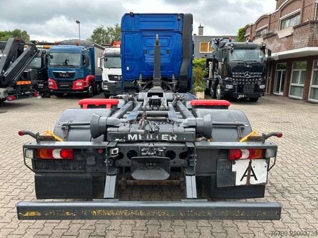 卷臂钩自卸卡车 MERCEDES-BENZ 2551 Actros MEILLER Abroller 6x2