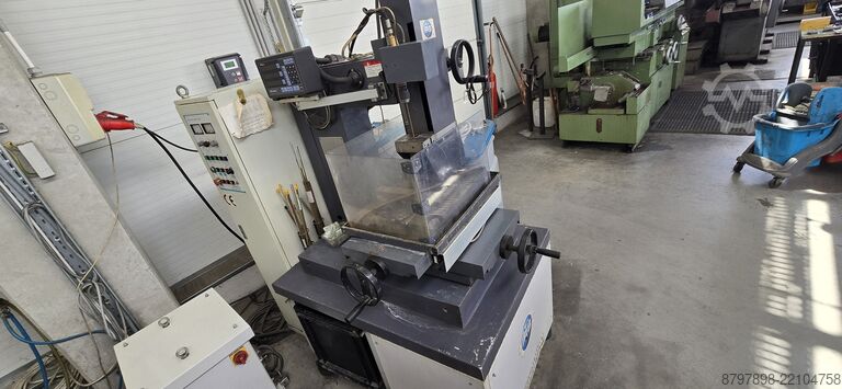 Máy EDM khoan lỗ First D703B