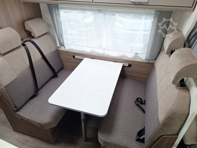 Autocaravana con alcoba CARADO pro A 361