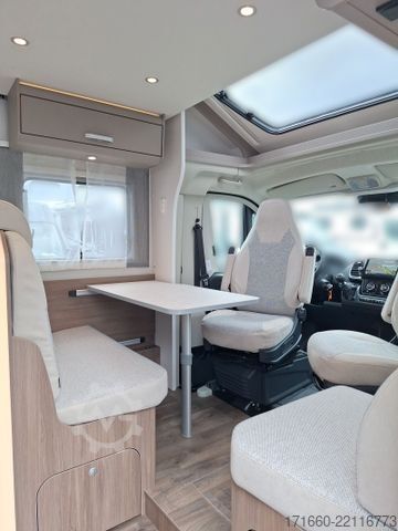 Caravana semiintegrada CARADO T 328 Hubbett