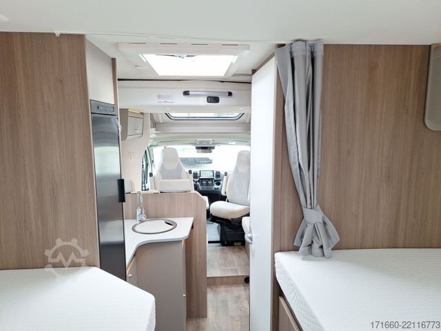Caravana semiintegrada CARADO T 328 Hubbett