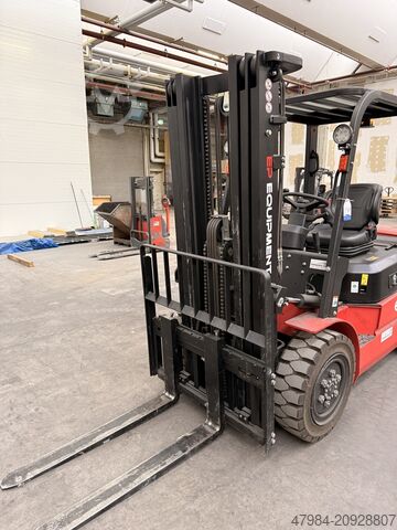 電気フォークリフト EP EFL 302