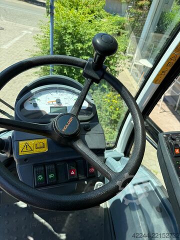 नगरपालिका वाहन / उपकरण धारक Holder C 250