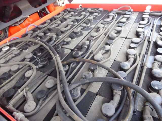电动四轮叉车 Linde E45HL-01/600