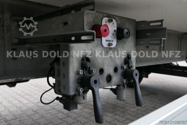 রেফার ট্রেলার  Geser TKA 18 Kühlkoffer Carrier Vector LBW