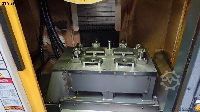 Vertikalbearbeitungszentrum FANUC ROBODRILL Alpha-D21MiB5