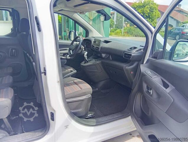 Furgon me sedilje Opel combo