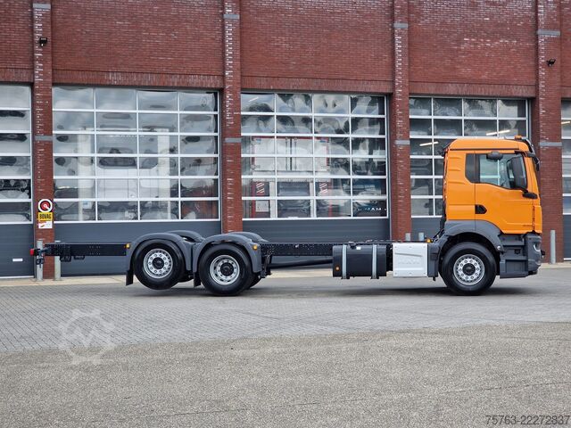 Chasis con cabina MAN TGS 26.520 6x2*4 - NEW - PTO/Hydraulic - Retard...