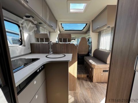 Autocaravana semi-integrada Carado T 448